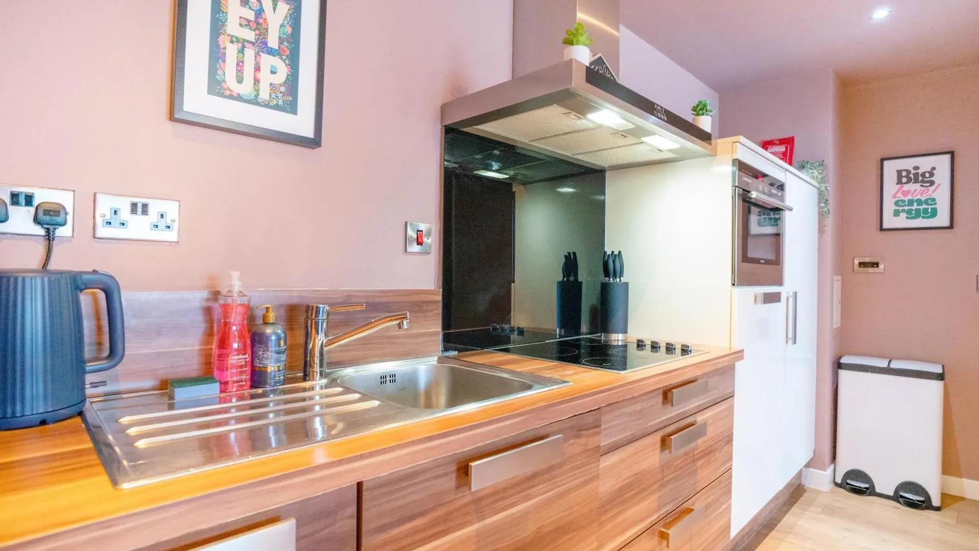 Stay Angels - Blonk Street Sheffield Luxury Apartments